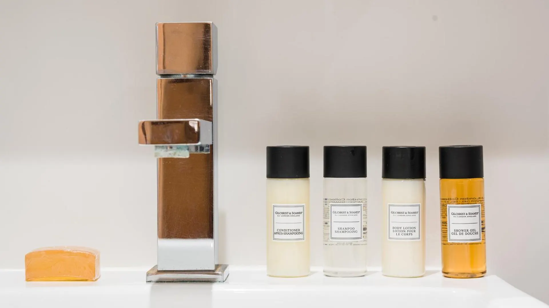 Ferienhaus Apartment 1, 48 Bishopsgate By City Living London